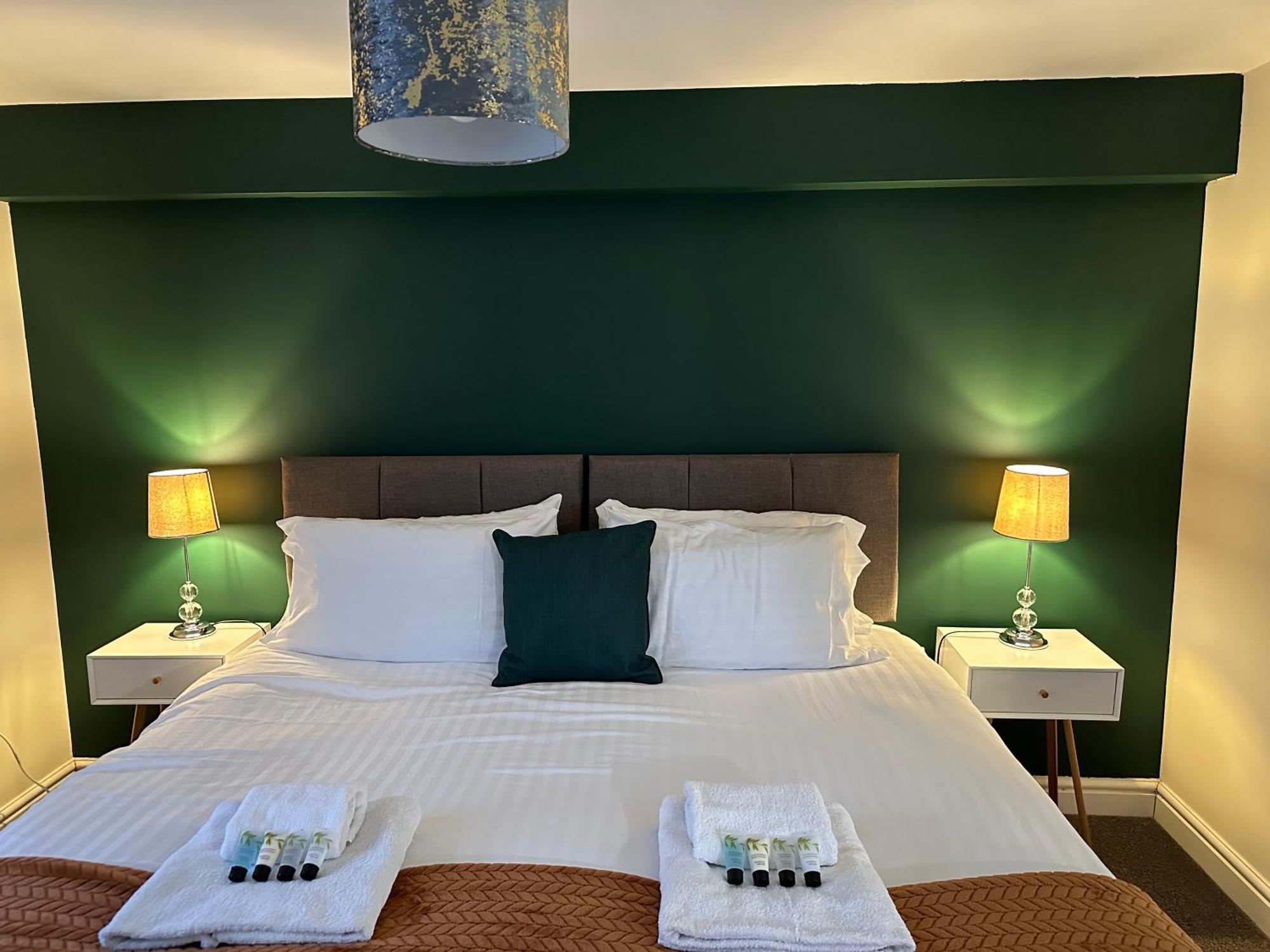 Apartament Orange Lilly In Stroud With Free Parking Zewnętrze zdjęcie